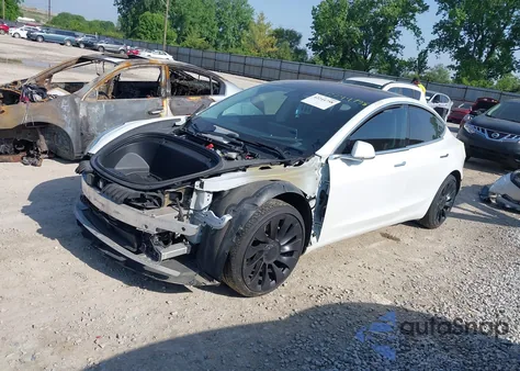 2018 Tesla Model 3 из США, поврежденный, VIN 5YJ3E1EB4JF131269